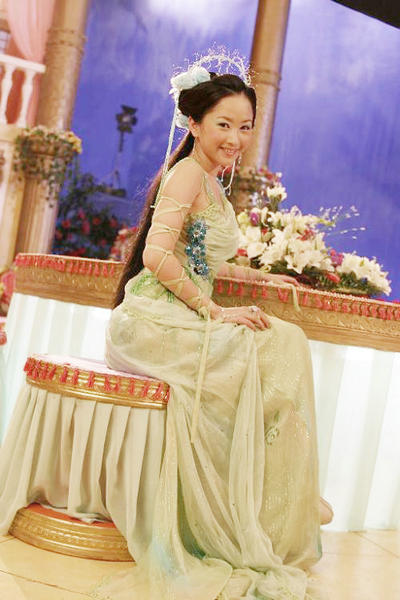 图集:容颜正戏好不火女星现状 章子怡同窗拍情