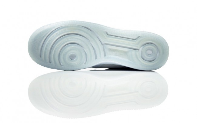 香港时尚鞋款：Nike Lunar Force 1 “White Ice”