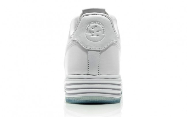 香港时尚鞋款：Nike Lunar Force 1 “White Ice”