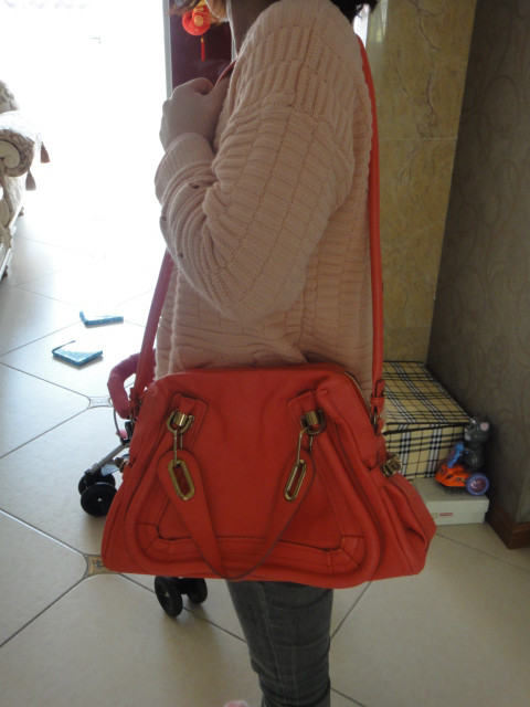 一个人香港血拼,败PRADA,CHANEL,CHLOE等