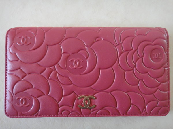 一个人香港血拼,败PRADA,CHANEL,CHLOE等