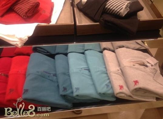 香港败得不到900元的BURBERRY POLO衫