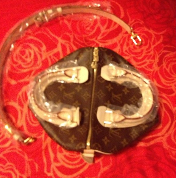 速游香港海港城只买LV共4个