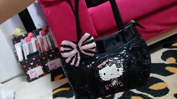 香港晒货:cheche的手工亮片包+bally包包+ferragamo鞋子