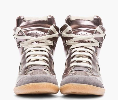 香港时尚：Maison Martin Margiela 全新高筒鞋款颇具未来感