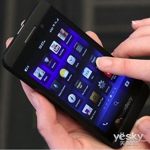 每周香港手机报价 黑莓Z10港水仅2700港元