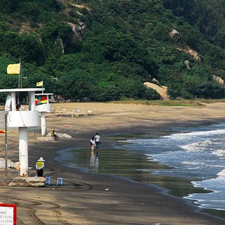 澳门黑沙海滩台风后海沙“失而复得”
