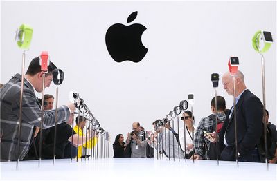 香港疯狂开炒苹果新产品 内地运营商损失大量
