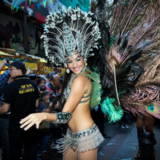 香港最大型的户外派对  2014兰桂坊嘉年华