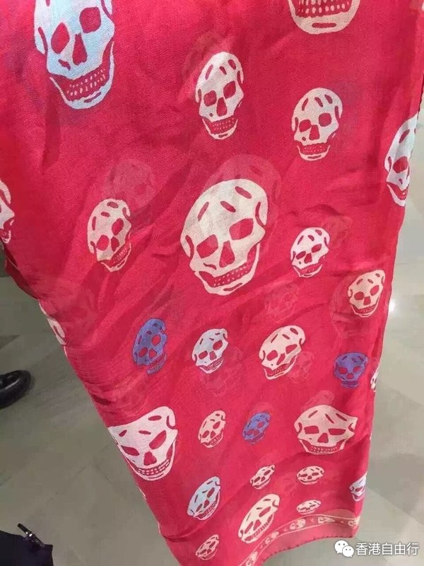 香港晒货:HK实拍valentino鞋、Fendi包包、Alexander McQueen围巾、jimmy choo鞋、acne