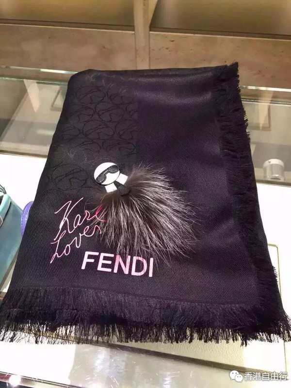 香港晒货:HK实拍valentino鞋、Fendi包包、Alexander McQueen围巾、jimmy choo鞋、acne