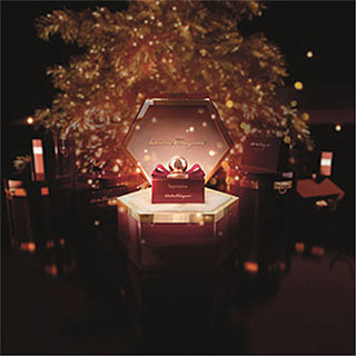 香港购物：限量的红，不限量地合欢—菲拉格慕香水中国年献礼