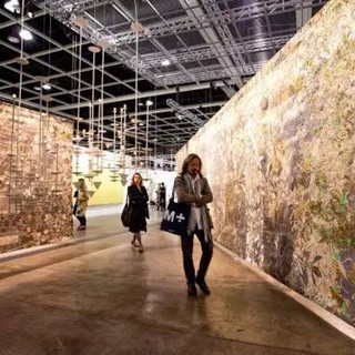 香港巴塞尔艺术展开幕　现当代艺术成吸睛焦点