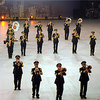 香港举办国际军乐汇演庆祝回归２０周年 