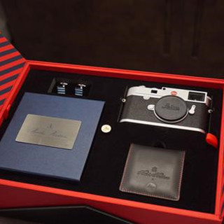 徕卡发布Brooks Brothers限量版M10相机套装