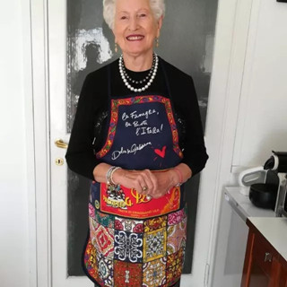 香港时尚：与意大利意面商合作，Dolce & Gabbana 推出限量版意面和围裙