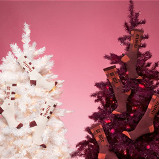 香港时尚：Rihanna 最新 Fenty x Stance “Thottie or Nice” 系列袜款