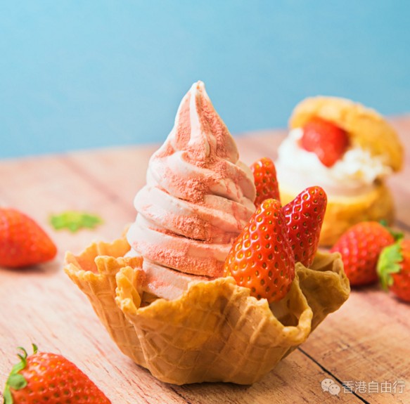 香港美食推介：Sweets house Cha Cha季节限定草莓北海道牛奶软冰淇淋