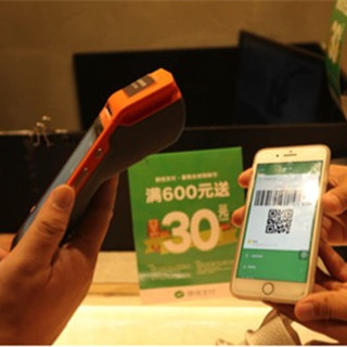 微信支付全面“跑进”香港波鞋街 购物逛街也能“先人一步”