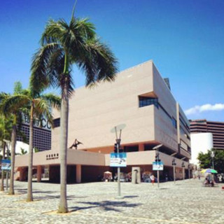 香港艺术馆再获赠吴冠中画作及个人文献