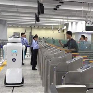 特写：香港高铁西九龙站“一地两检”通关程序初体验