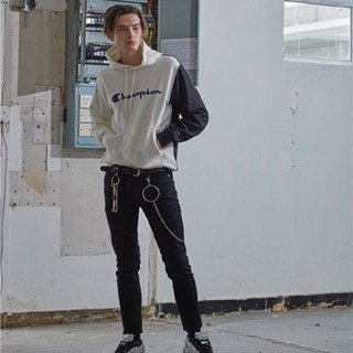 香港时尚：5cm与Champion来了个重磅合作共同推出了多款不同裁质的百搭单品！（附地址）