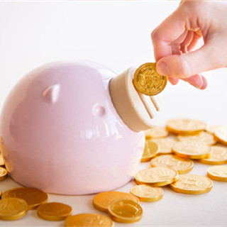 香港购物：新的一年，诚品生活特别推出猪猪存钱罐！