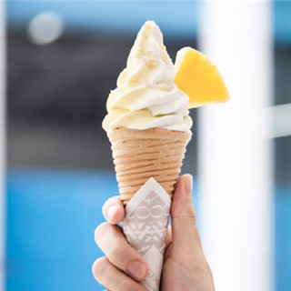 香港美食推介：iCREMERiA推出菠萝椰子冰淇淋及特饮令你暑气全消！