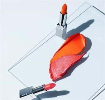 香港购物：打造夏日缤纷唇色，RMK推出轻盈丝漾柔滑的哑光唇膏！