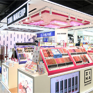 香港化妆品：西班牙彩妆新星3INA登陆海港城啦！