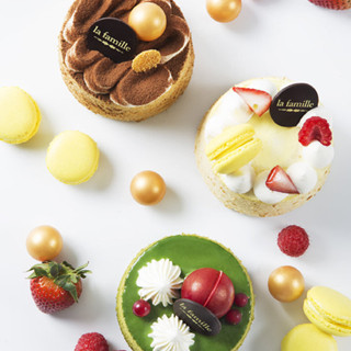 香港La Famille的三款新口味蛋糕应该能为夏天闷热的天气来点小清新！
