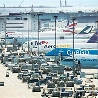 香港机管局研“智能机场” 无人驾驶牵引车已实地测试