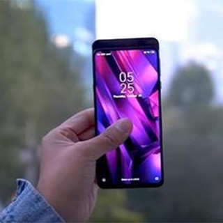 卢伟冰：小米MIX 3 5G版即将与大家见面