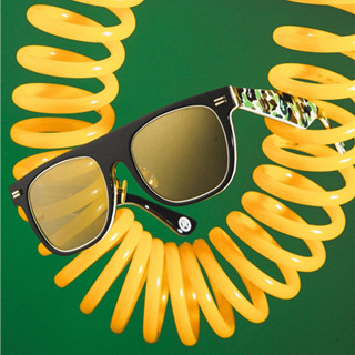 香港购物：A BATHING APE® x RETROSUPERFUTURE 联名眼镜登场