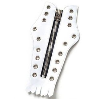 香港时尚：sacai x Nike LDWaffle & Blazer 最新联乘系列推出限量配件