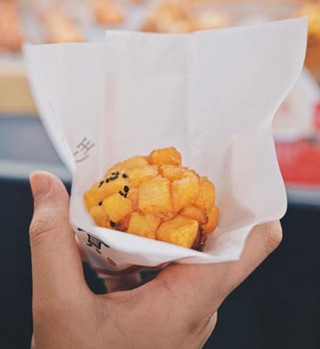 香港美食推介：来玖子贵吃热腾腾的鹿儿岛安纳芋甜番薯鱼饼叭！