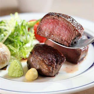 香港美食推介：日式洋食屋主打超美味铁板汉堡扒！