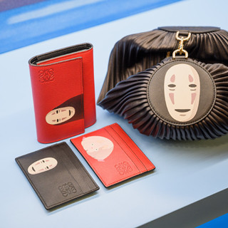 香港购物：寻梦之旅，现已启程！LOEWE千与千寻限时系列