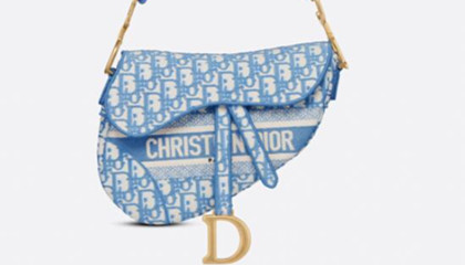 香港购物：Dior手袋2022春夏新色百搭易衬！充满清新少女风的矢车菊蓝色（附价）