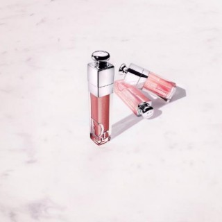 香港购物：Dior Beauty 重新研配旗下传奇产品「诱惑丰盈水润唇彩」