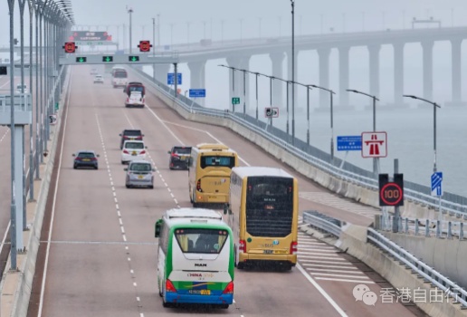 今年3月，日均9600辆次私家车经港珠澳大桥通关