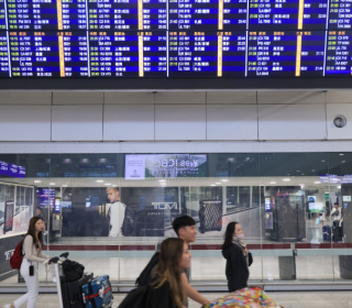香港国际机场4月客运量423万人次 按年增36%