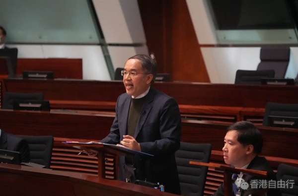 许正宇：增离境税将为政府带来16亿元收入　对乘客影响轻微