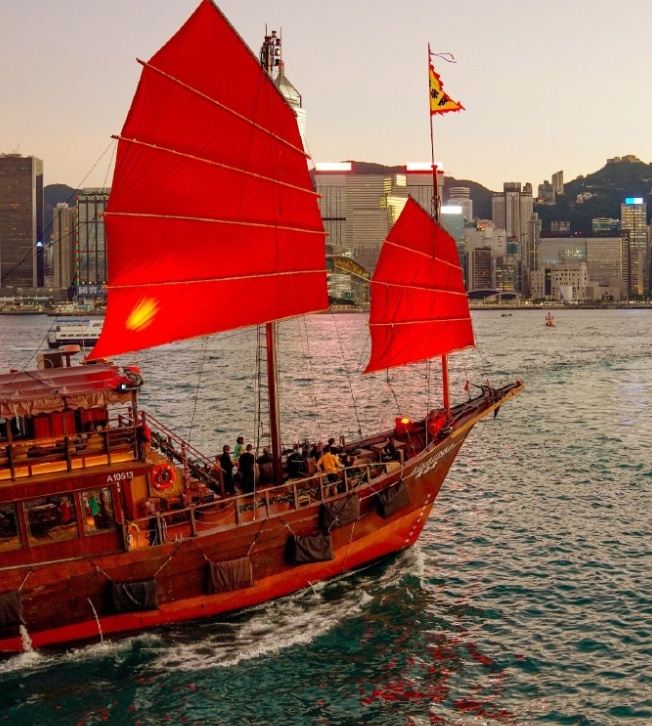 在香港的张保仔上，体验一场“落日飞船”