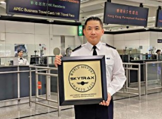 机场旅客数字节节上升 入境处：复活节料每日15万人次