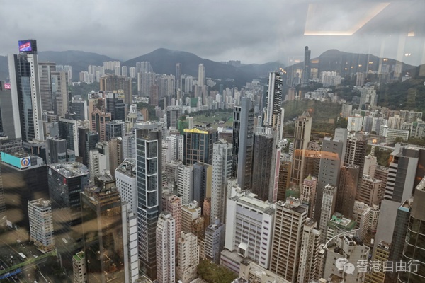 本港二手楼价按周转跌0.4%