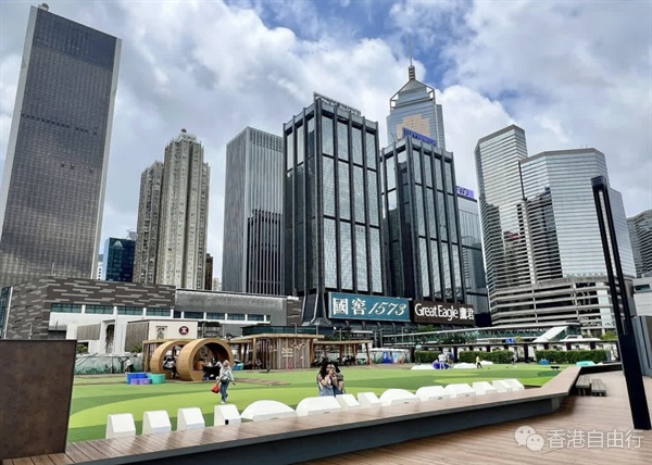 罗淑佩称五一黄金周访港旅客增幅可观