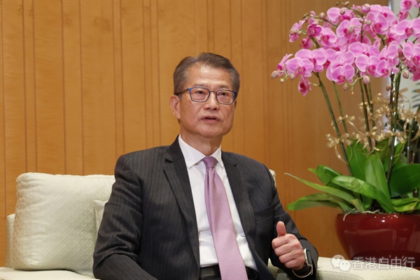 陈茂波:今年第三季GDP按年增3.8% 明年香港经济可望继续增长 陈茂波:今年第三季GDP按年增3.8% 明年香港经济可望继续增长