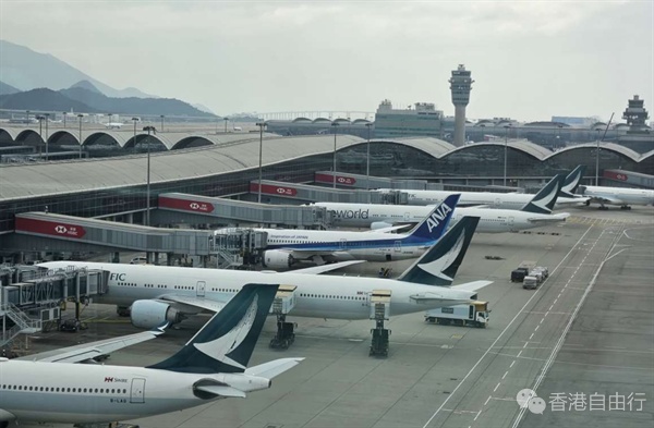 外游注意!2·1起买机票更平 多家航司下调燃油附加费(附详情) 外游注意!2·1起买机票更平 多家航司下调燃油附加费(附详情)