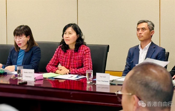 陈美宝要求本地航空公司及货运业界加强沟通提高价格透明度